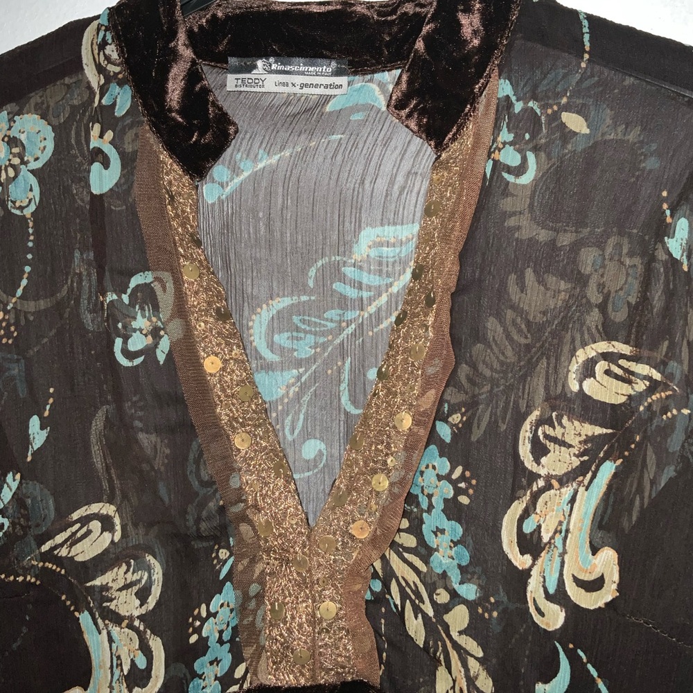 Sheer blouse - Picture 2 of 6